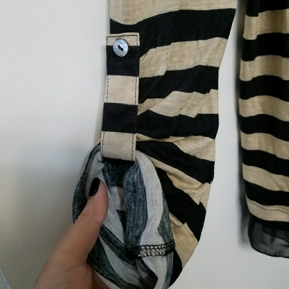 Stripped throw over - Picture 3 of 4